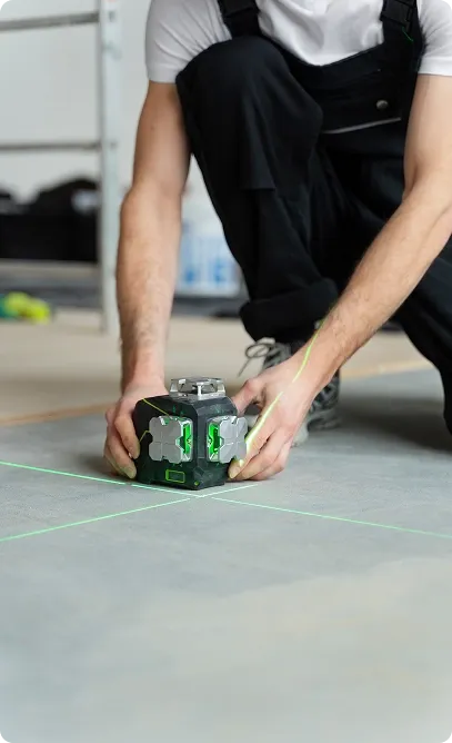 Instalación de pavimento con herramienta de medición